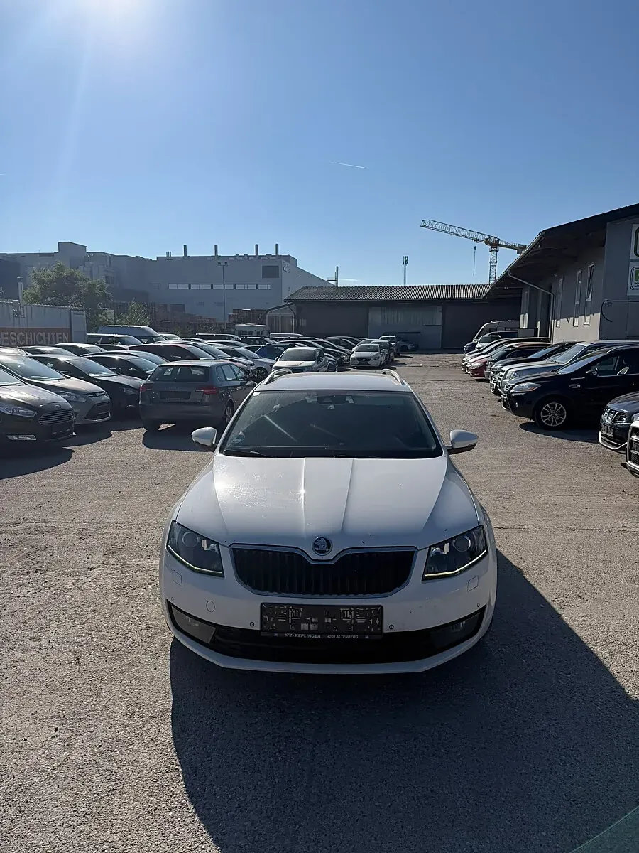 Skoda Octavia 2015 photo 2