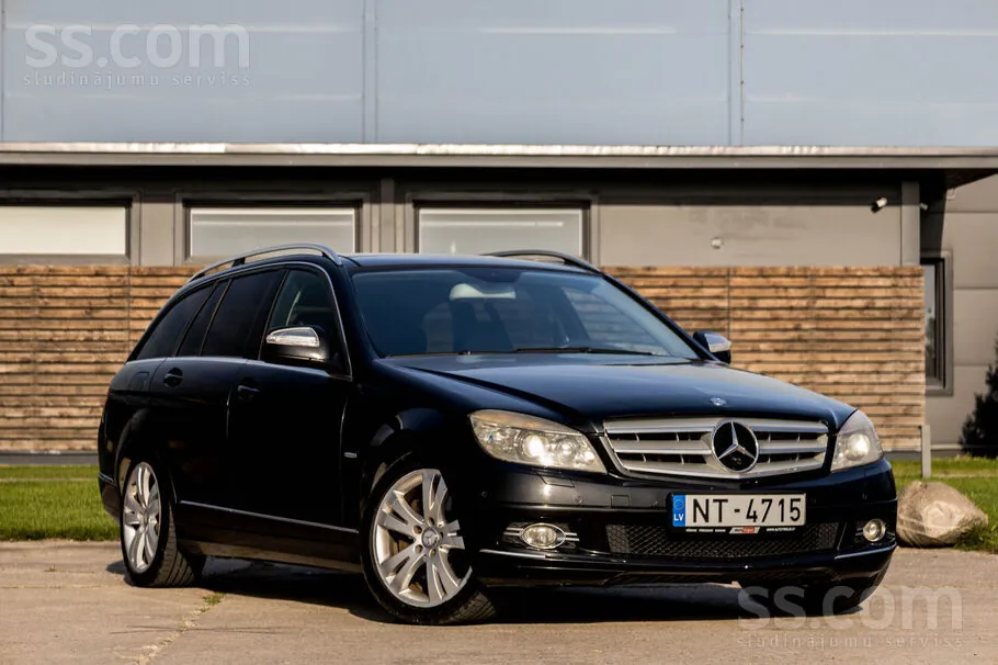 Mercedes-Benz C320 2008 photo 3
