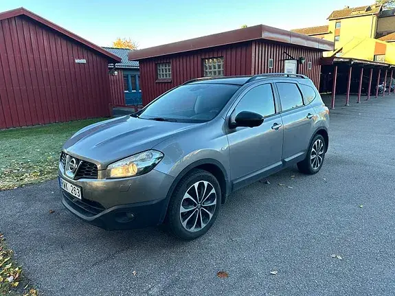 Nissan Qashqai+2