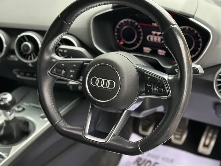 Audi Tt 2016 photo 2