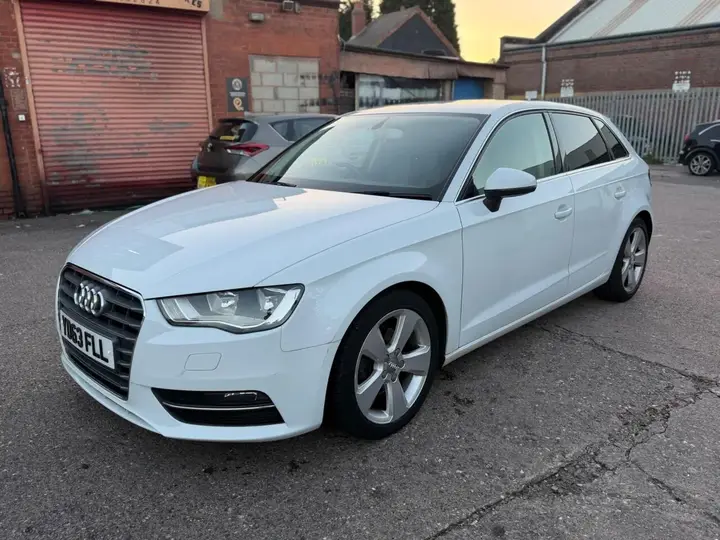 Audi A3 2013 photo 2