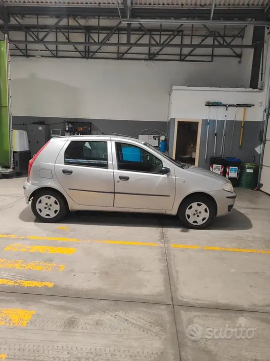 Fiat Punto 2004 photo 3