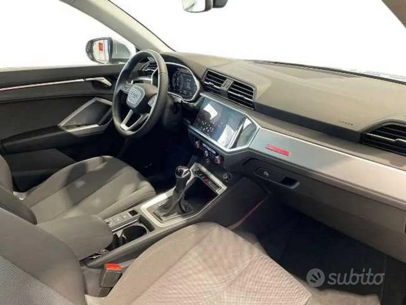 Audi Q3 2025 photo 3