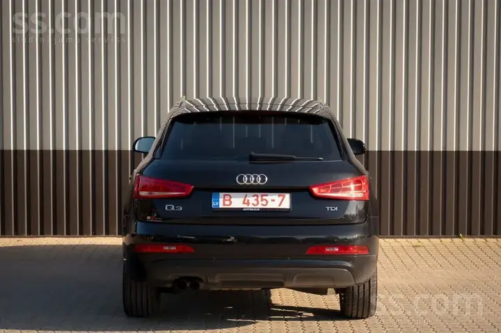 Audi Q3 2012 photo 5