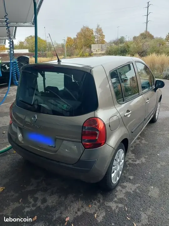 Renault Modus 2011 photo 3