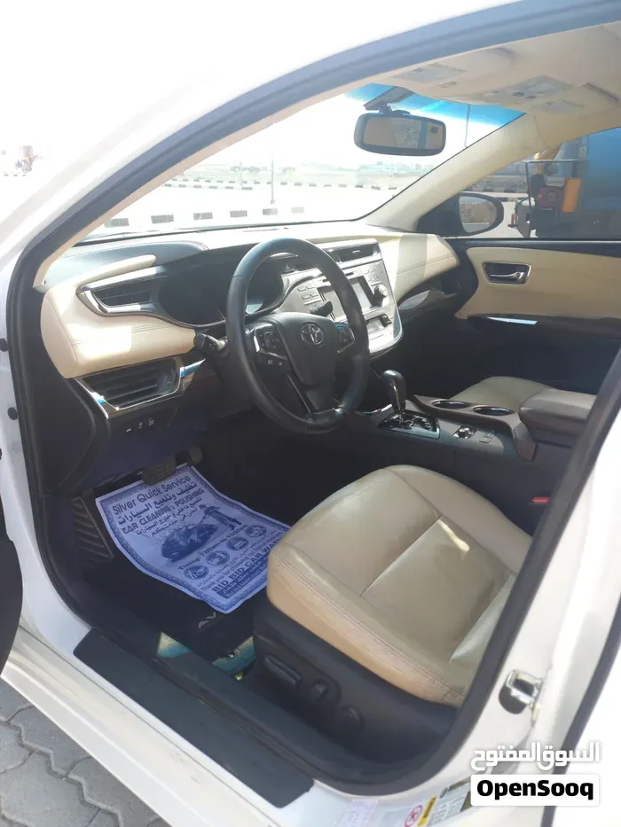 Toyota Avalon 2015 photo 2