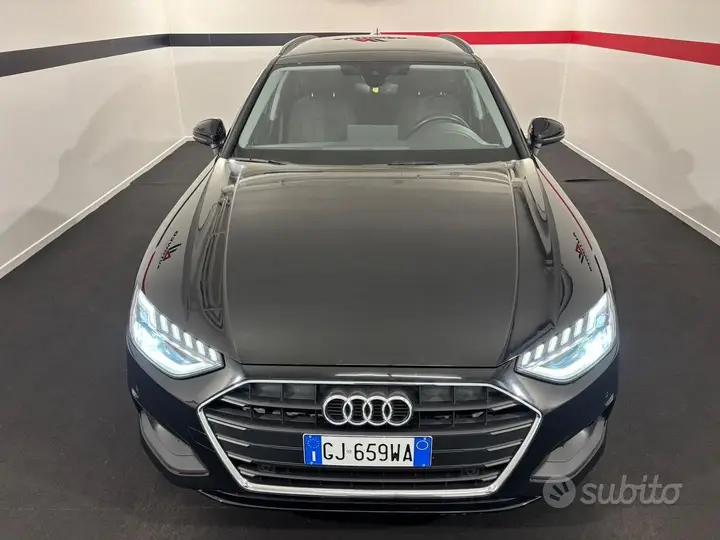 Audi A4 Avant 2022 photo 2