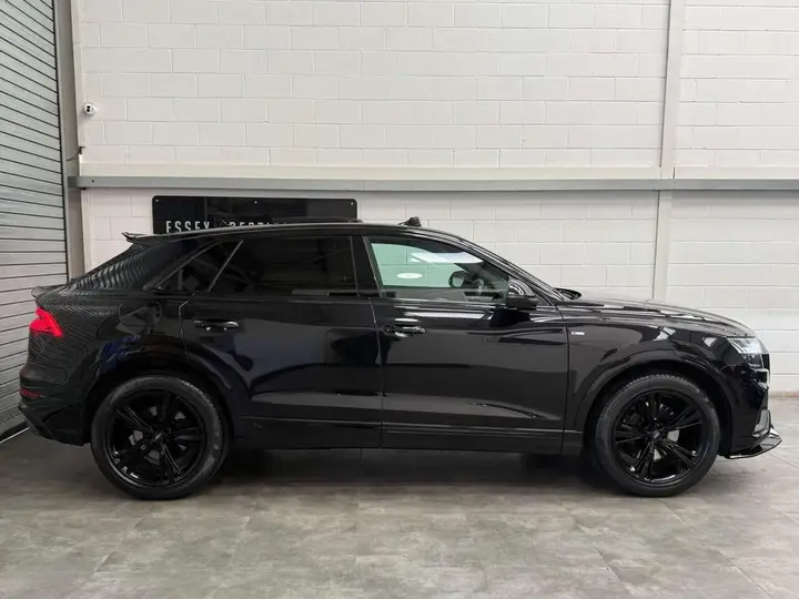 Audi Q8 2019 photo 4