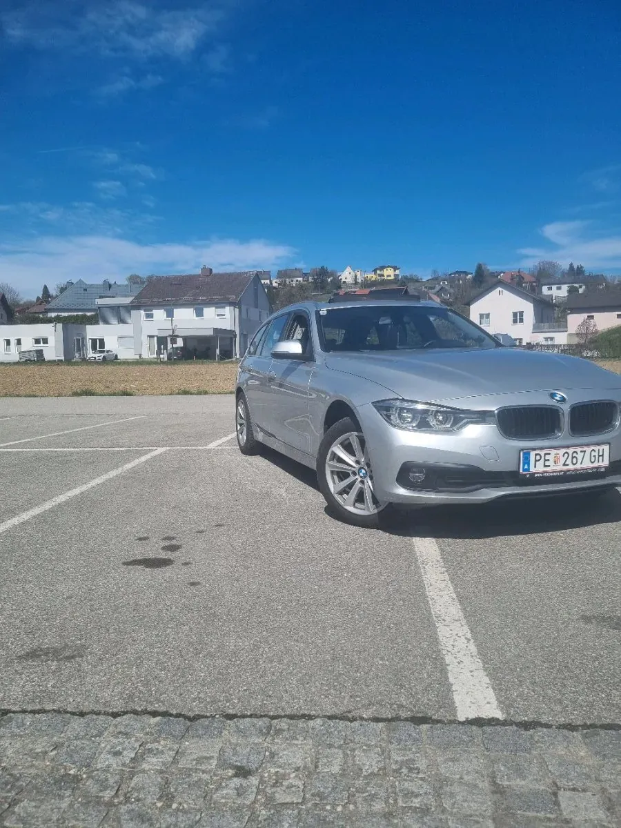 BMW 3 Series 2017 photo 2