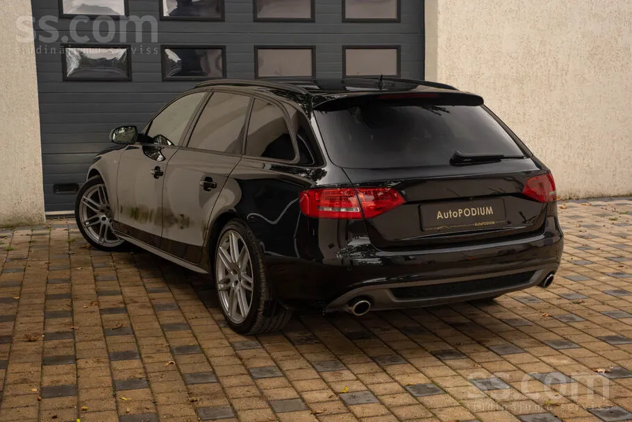 Audi A4 2010 photo 3