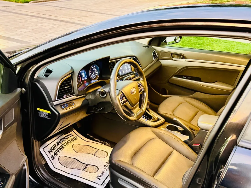 Hyundai Elantra 2017 photo 4