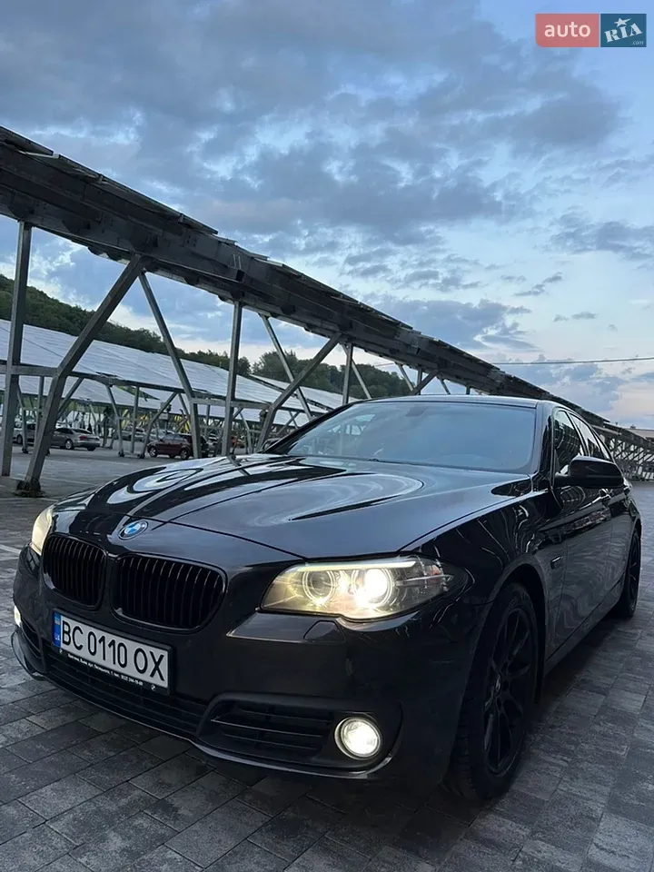 BMW 5 Series 2016 photo 2