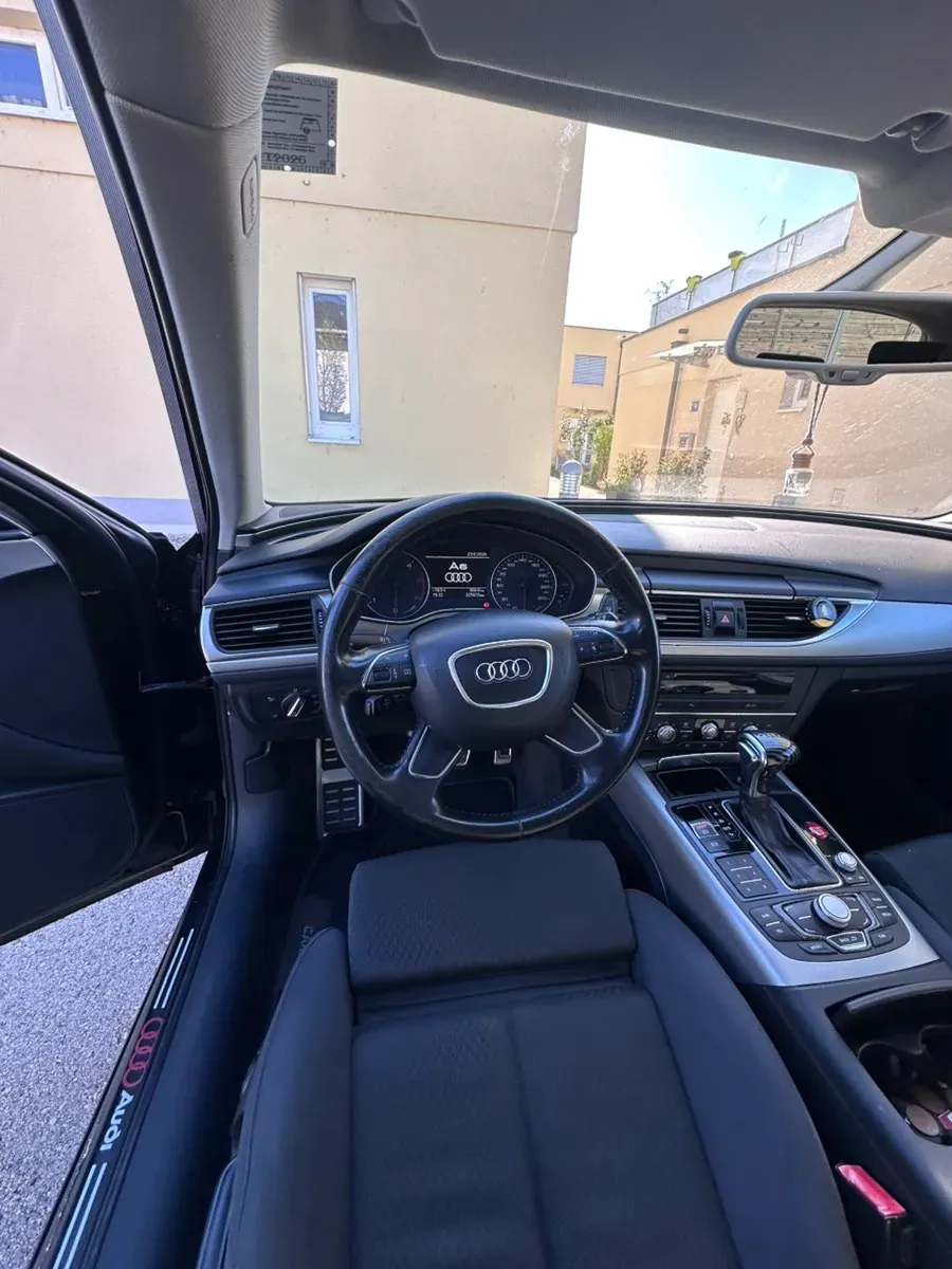 Audi A6 2012 photo 3