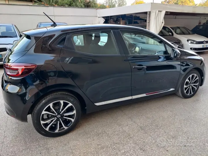 Renault Clio 2020 photo 4