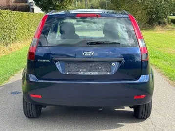 Ford Fiesta 2005 photo 3