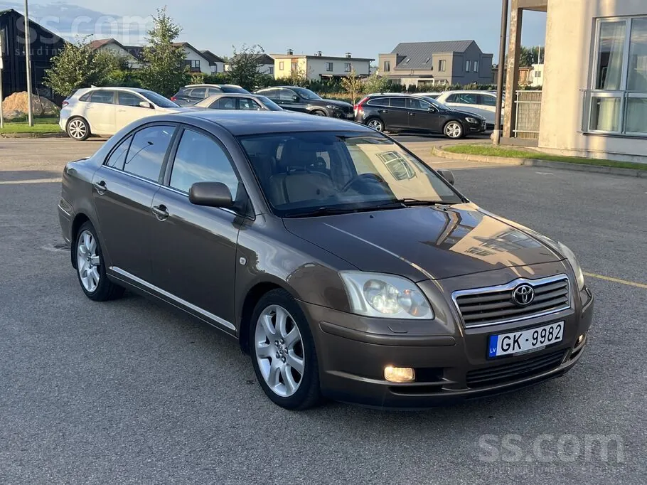 Toyota Avensis 2005 photo 4