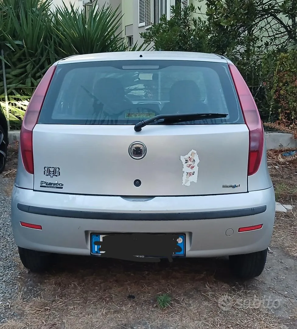 Fiat Punto 2008 photo 2