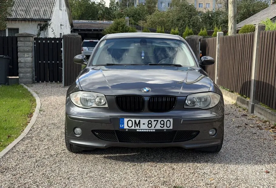 BMW 118 2005 photo 2