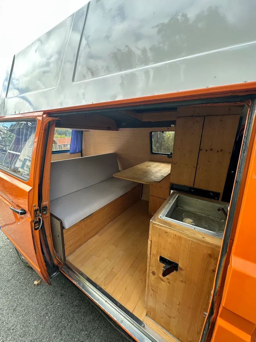 Volkswagen T3 1983 photo 3