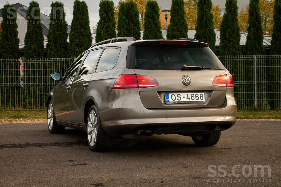 Volkswagen Passat 2011 photo 4
