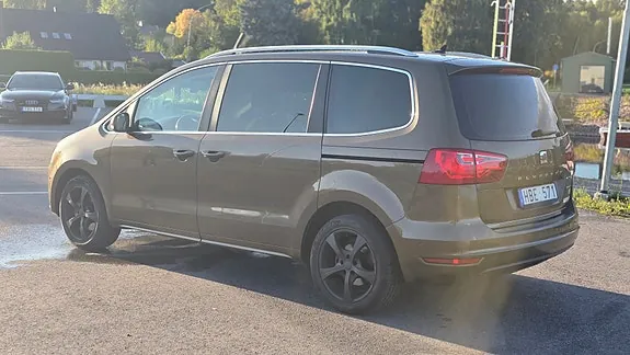 Seat Alhambra 2012 photo 5