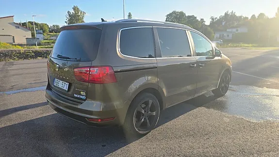 Seat Alhambra 2012 photo 4