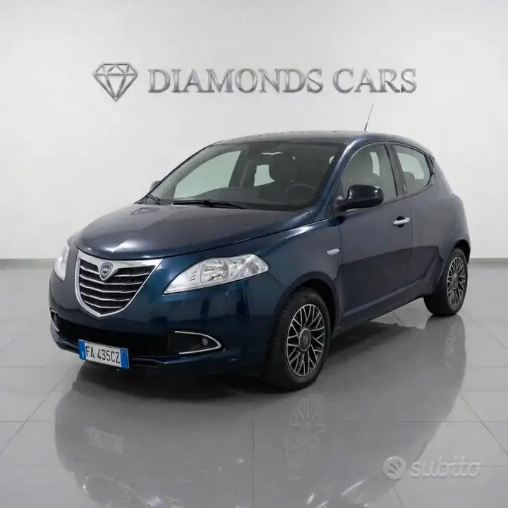 Lancia Ypsilon 2015 photo 2