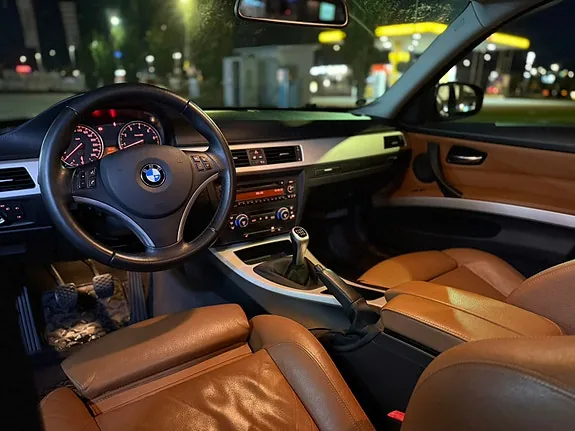 BMW 320I 2009 photo 5