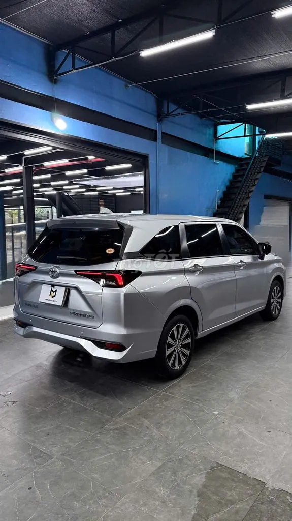 Toyota Avanza Premio 2022 photo 5
