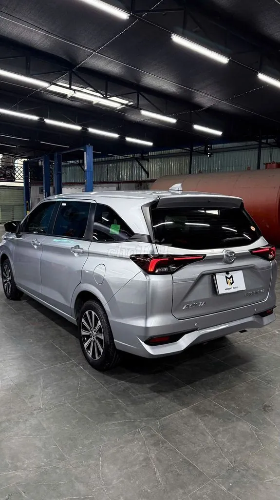 Toyota Avanza Premio