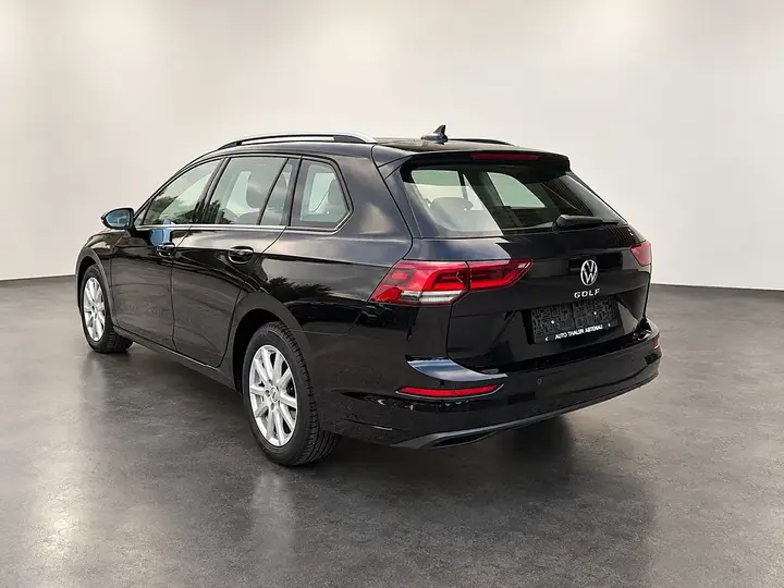 Volkswagen Golf Variant 2023 photo 3
