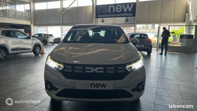 Dacia Sandero 2023 photo 2