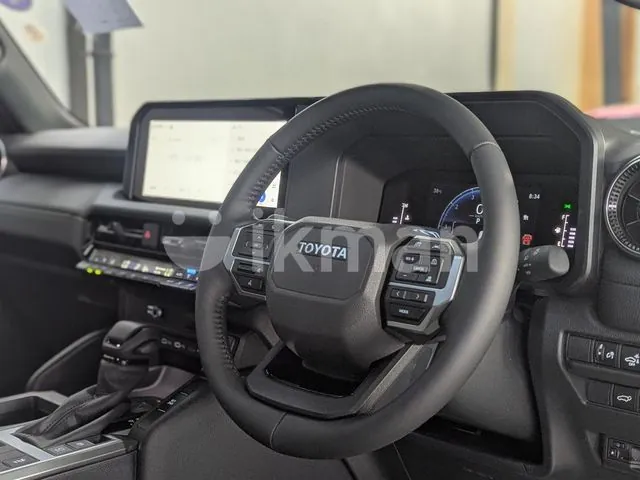 Toyota Land Cruiser Prado 2026 photo 3