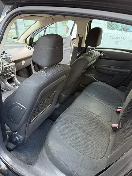 Citroen C4 2009 photo 3