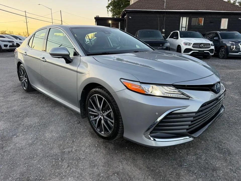 Toyota Camry 2024 photo 3