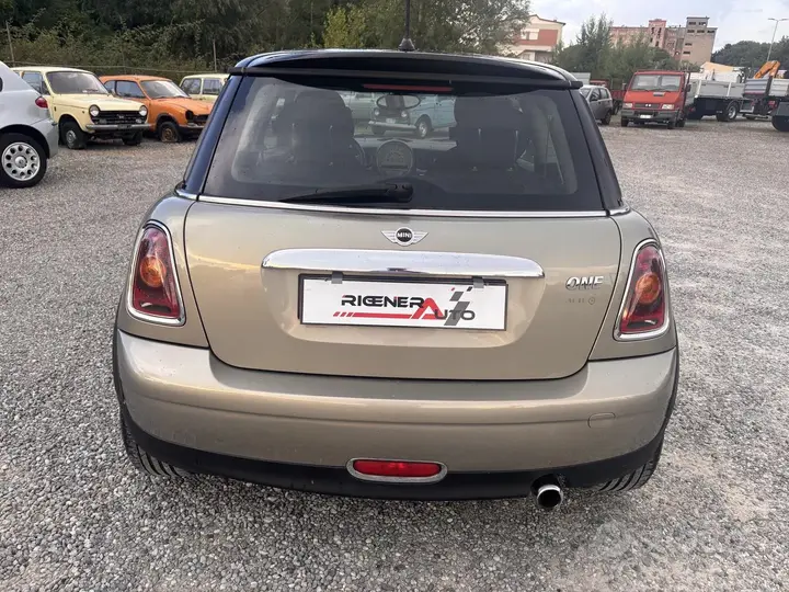 Mini One 2008 photo 5