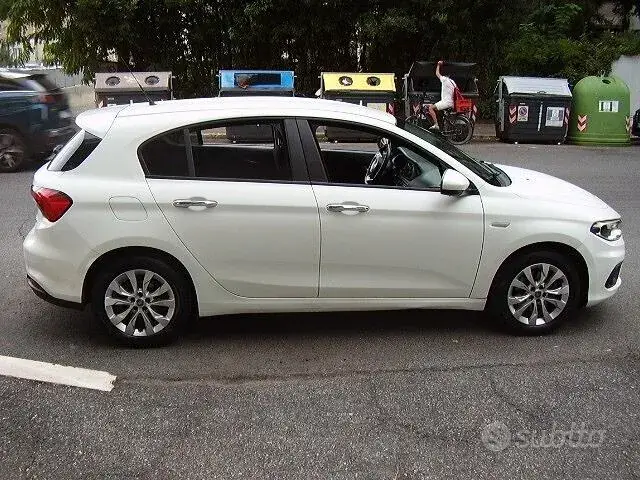 Fiat Tipo 2016 photo 2