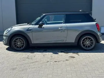 Mini Cooper S 2018 photo 2