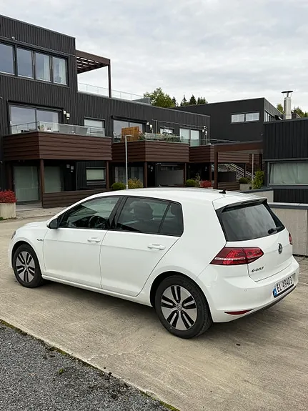 Volkswagen E-Golf 2015 photo 5