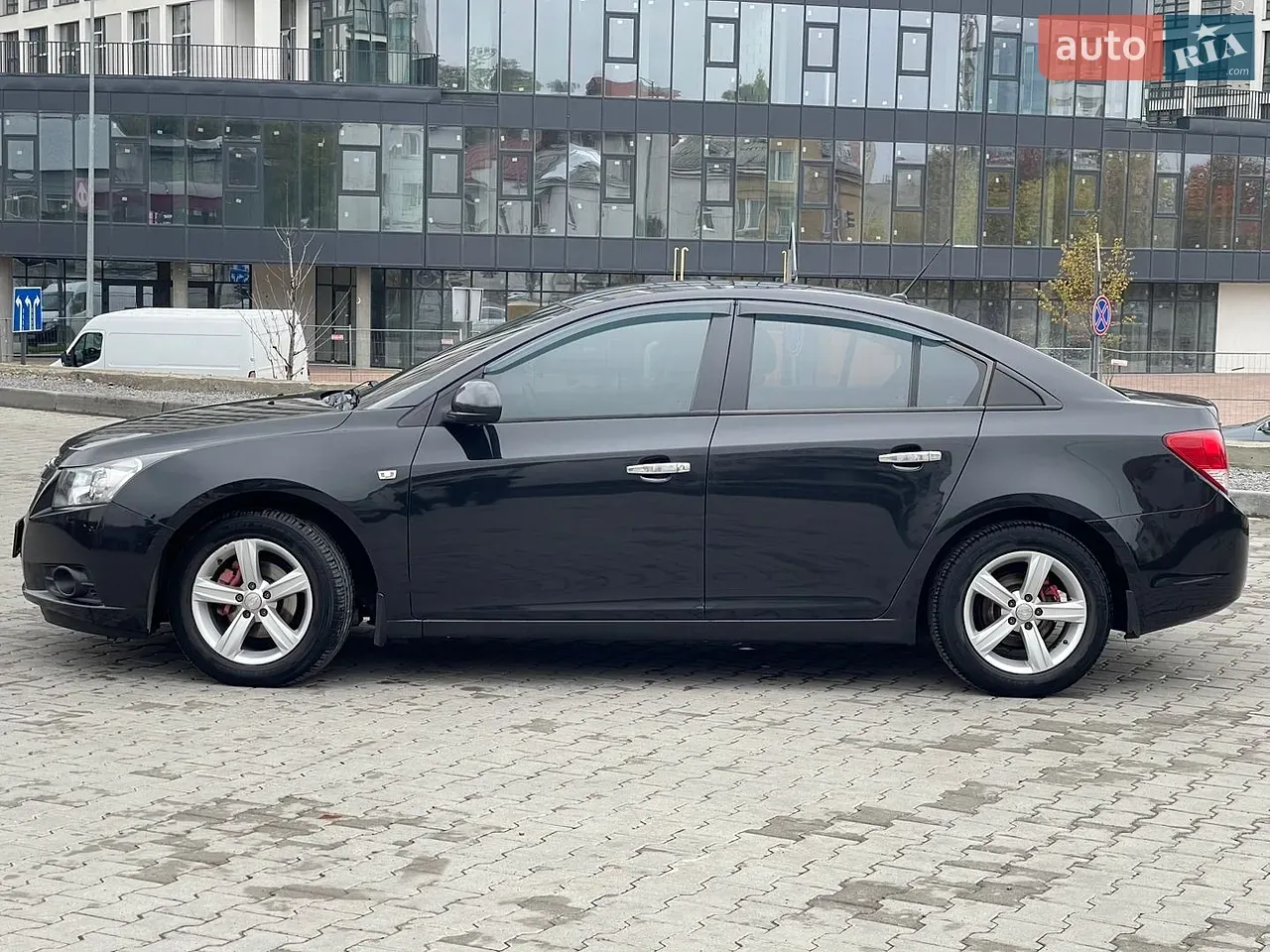 Chevrolet Cruze 2010 photo 3