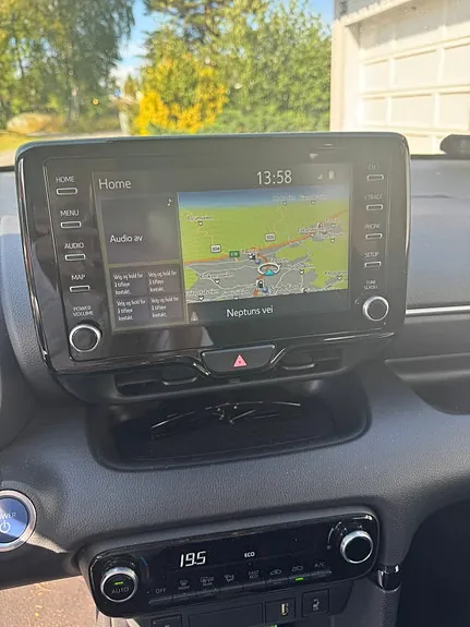 Toyota Yaris 2023 photo 5