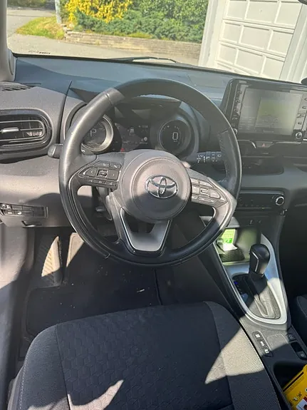 Toyota Yaris 2023 photo 4