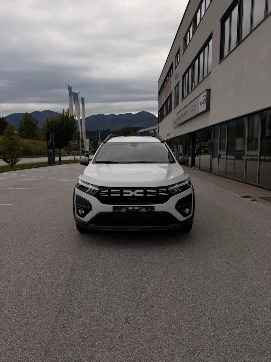 Dacia Jogger 2025 photo 2