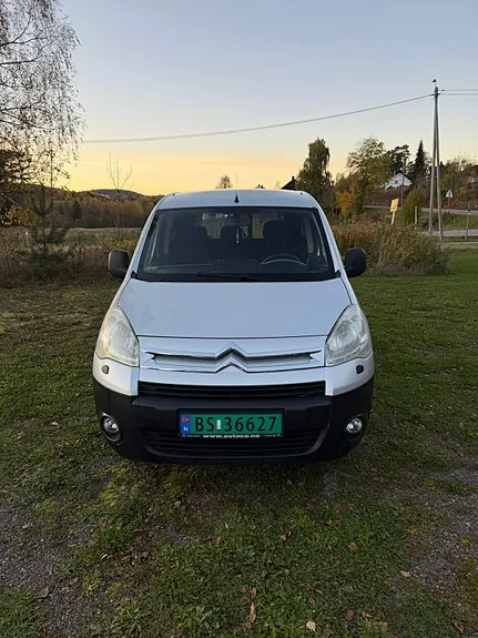 Citroen Berlingo 2011 photo 2