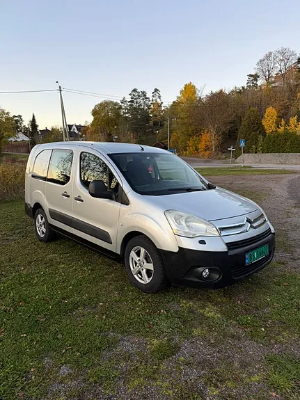 Citroen Berlingo 2011 photo 3