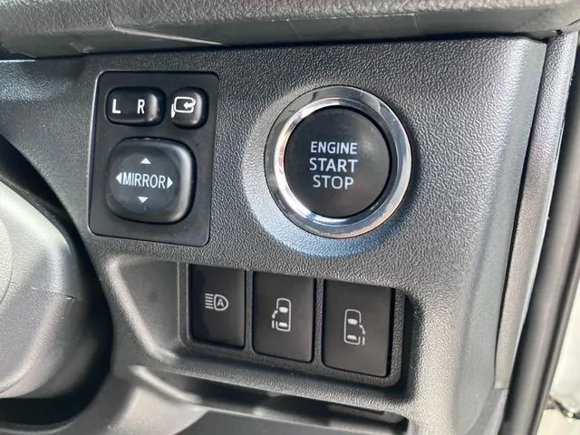 Toyota Hiace Gl 2023 photo 3