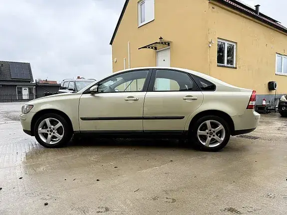 Volvo S40 2004 photo 5