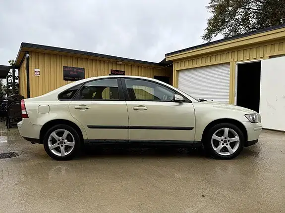 Volvo S40 2004 photo 4