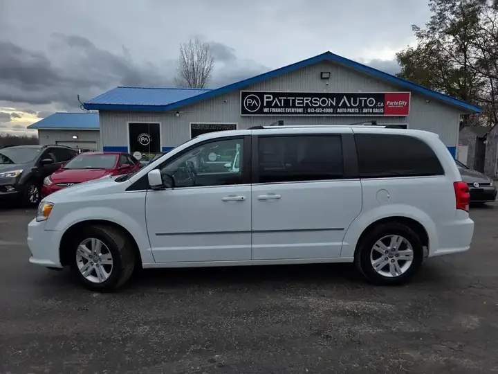 Dodge Grand Caravan 2017 photo 2