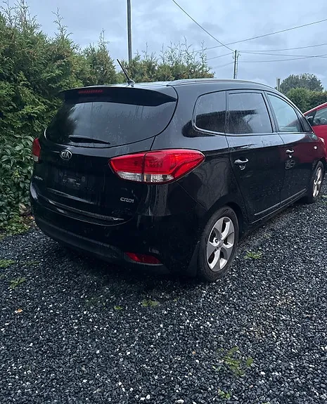 Kia Carens 2014 photo 2
